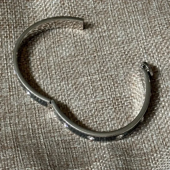 Coach hinged bracelet - Picture 2 of 5